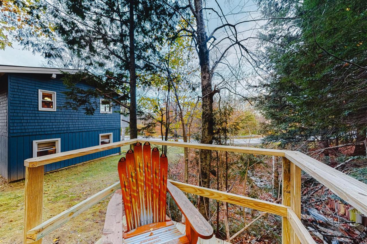 Chalet At The Base Of Okemo Mountain ラッドロー エクステリア 写真