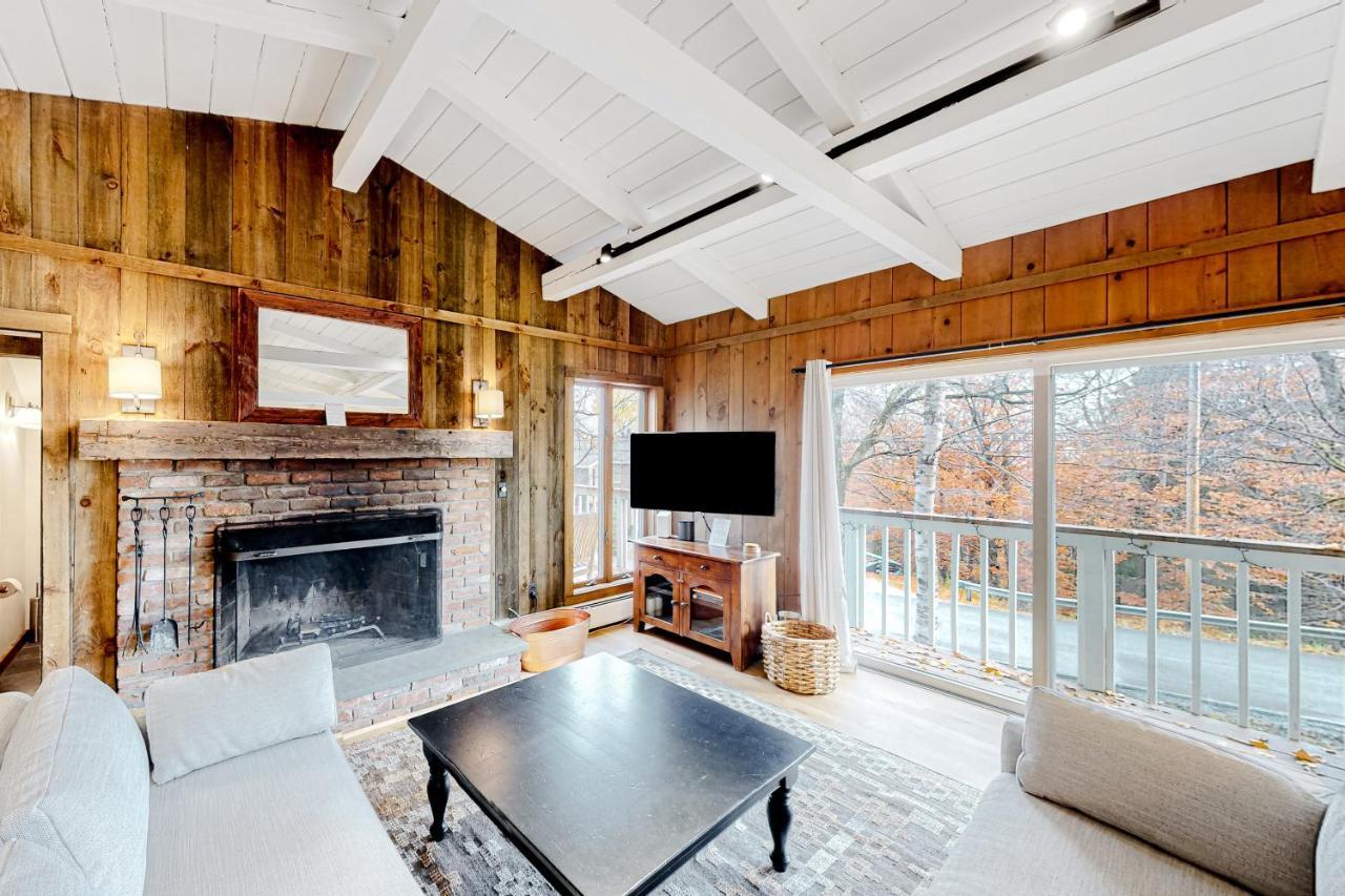 Chalet At The Base Of Okemo Mountain ラッドロー エクステリア 写真